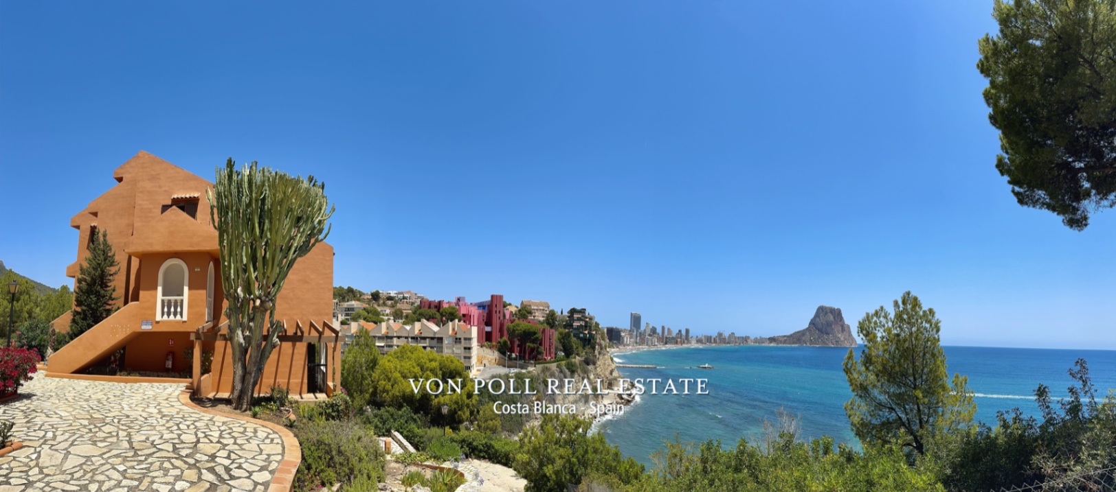 Villa mediterránea en primera línea con vistas al mar en Calpe