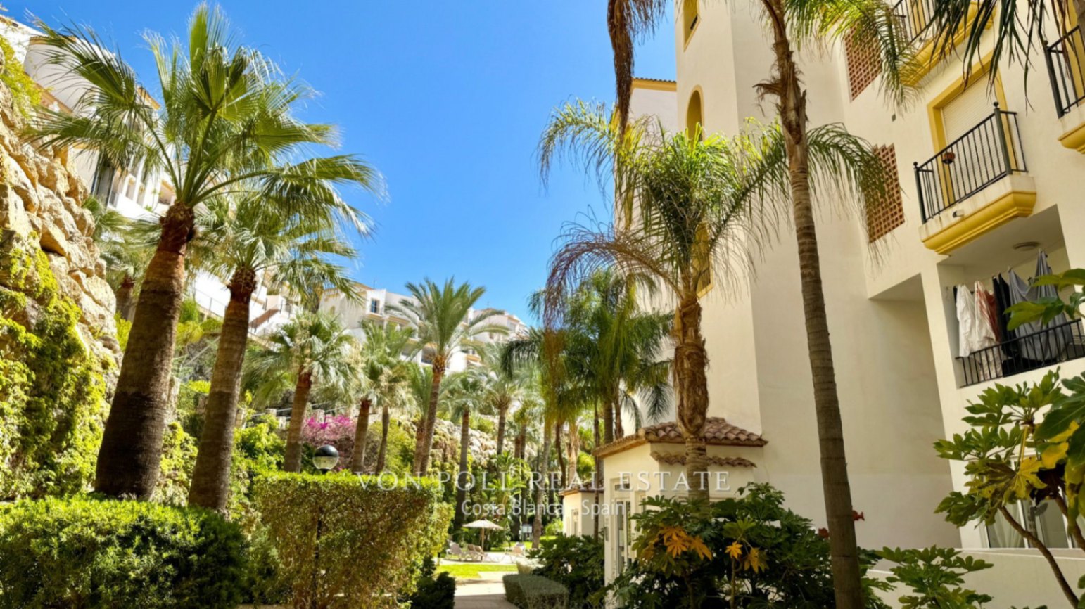 Geräumiges Penthouse mit Meerblick in Altea